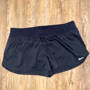 Nike Women's Solid Element Swim Board Shorts